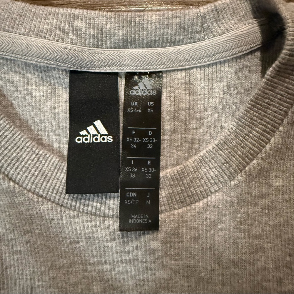 Adidas Heather Gray and Teal Workout Set - Picture 6 of 6